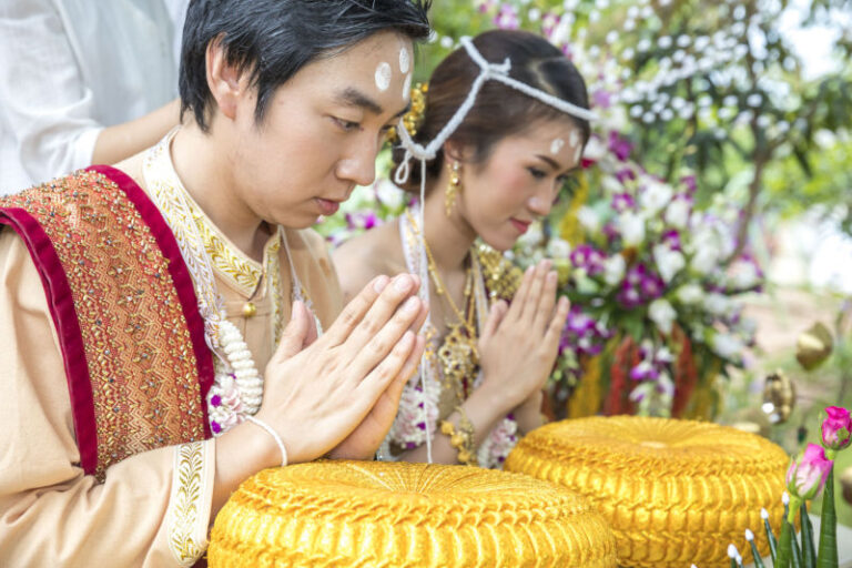 Thai Weddings: A Colourful Carnival of Love, Tradition, and Cash